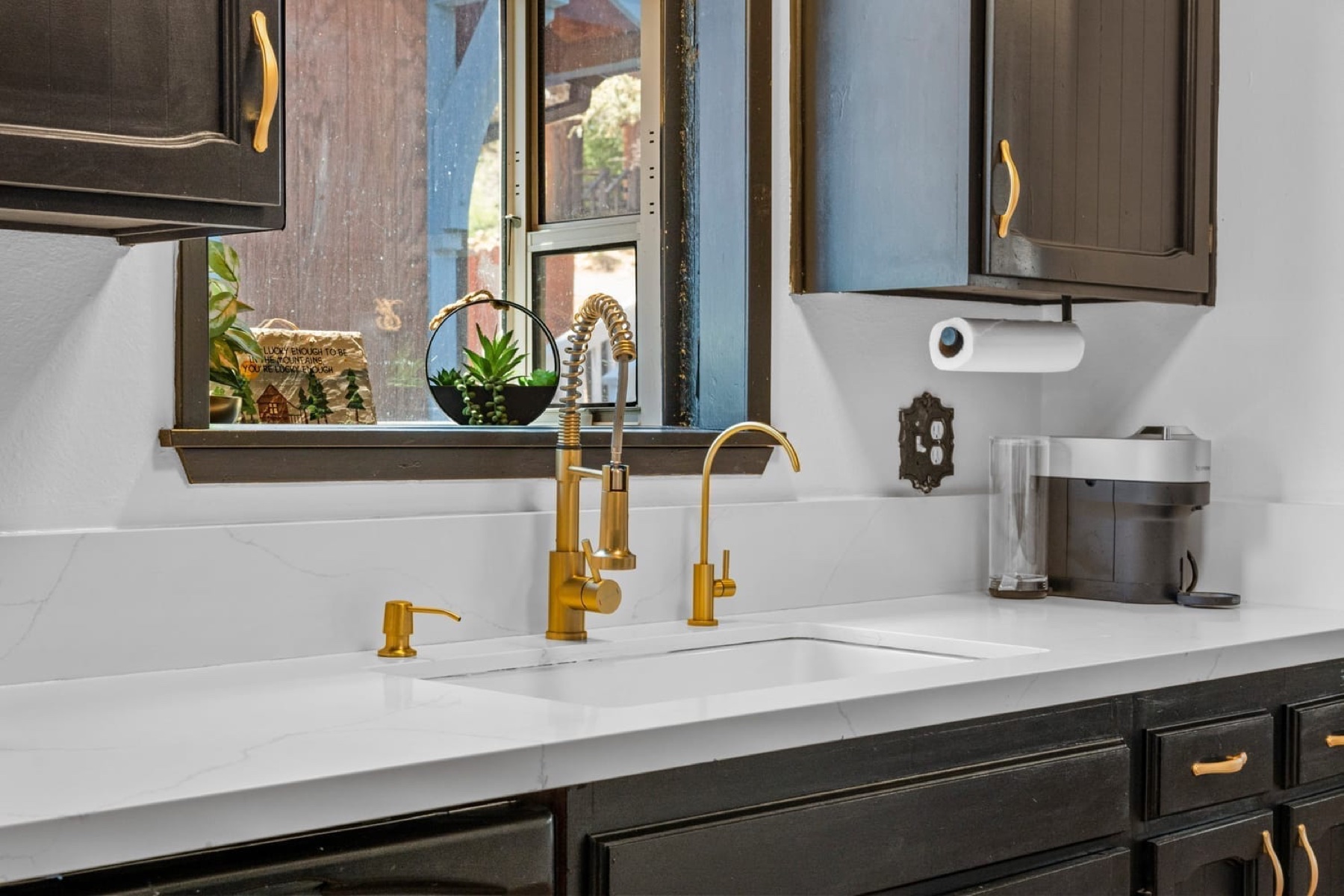 Main Suite kitchen sink and prep area